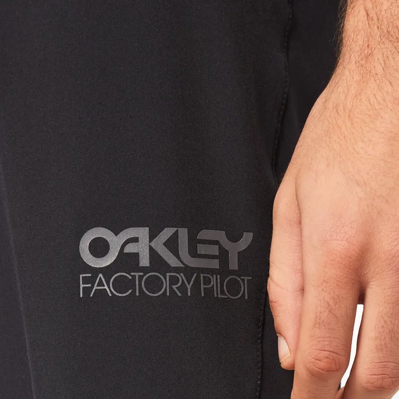 Oakley Factory Pilot Lite Shorts-4