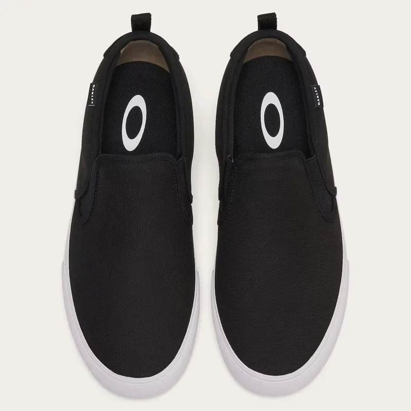 Oakley Banks Slip-On Canvas - Blackout-1