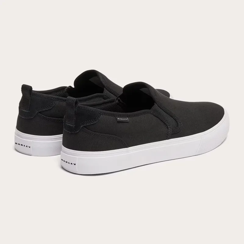 Oakley Banks Slip-On Canvas - Blackout-2